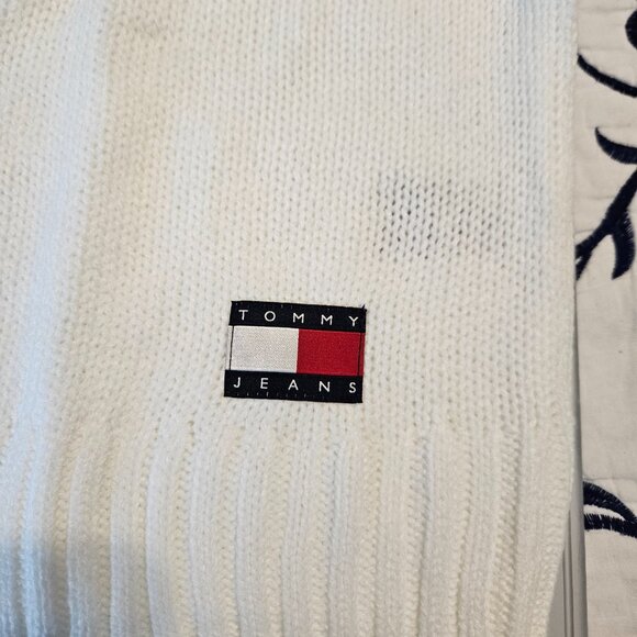 NWT Tommy Hilfiger White Sweater with Mock Turtle neck and Long Sleeves Size XL - Picture 2 of 7